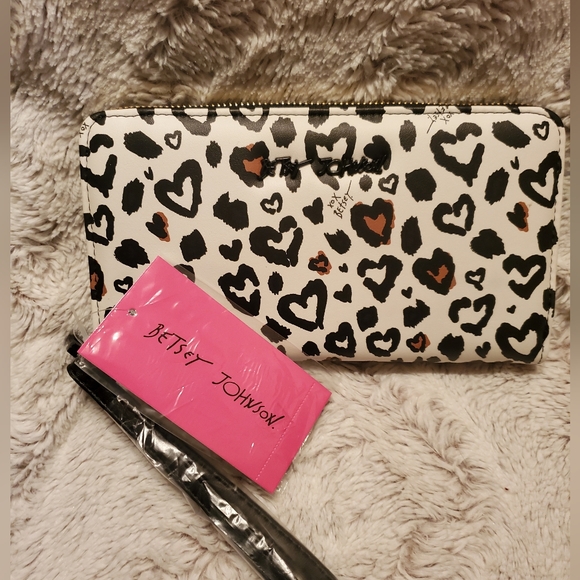 Betsey Johnson Handbags - Betsey Johnson Leopard Heart Print Wristlet Wallet